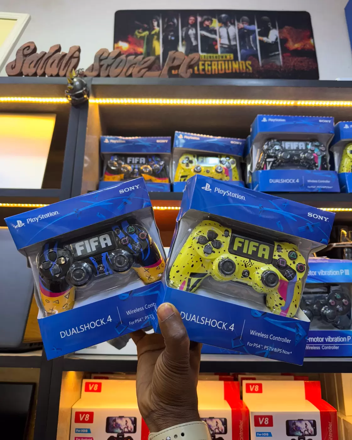 PlayStation 4 DualShock 4 Wireless Controller
